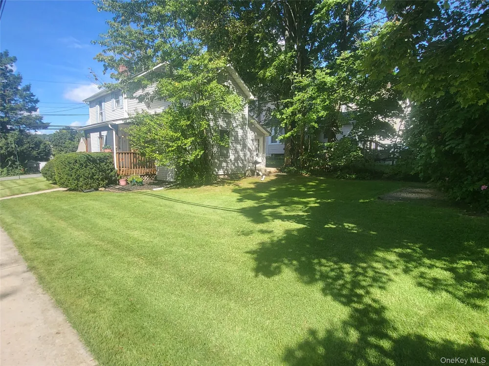 27 Ash Street Monroe, NY 10950