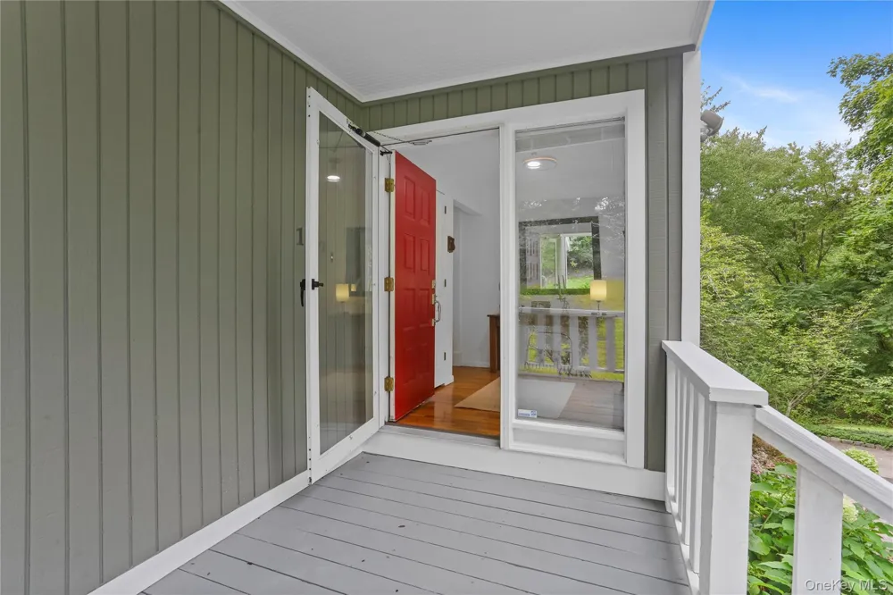 10 Deborah Lane Chappaqua, NY 10514