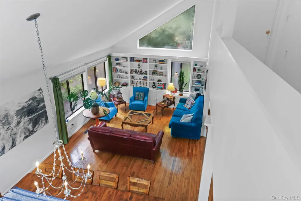 10 Deborah Lane Chappaqua, NY 10514