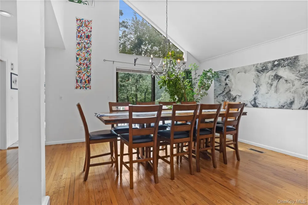 10 Deborah Lane Chappaqua, NY 10514