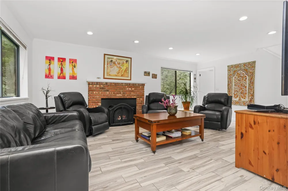 10 Deborah Lane Chappaqua, NY 10514