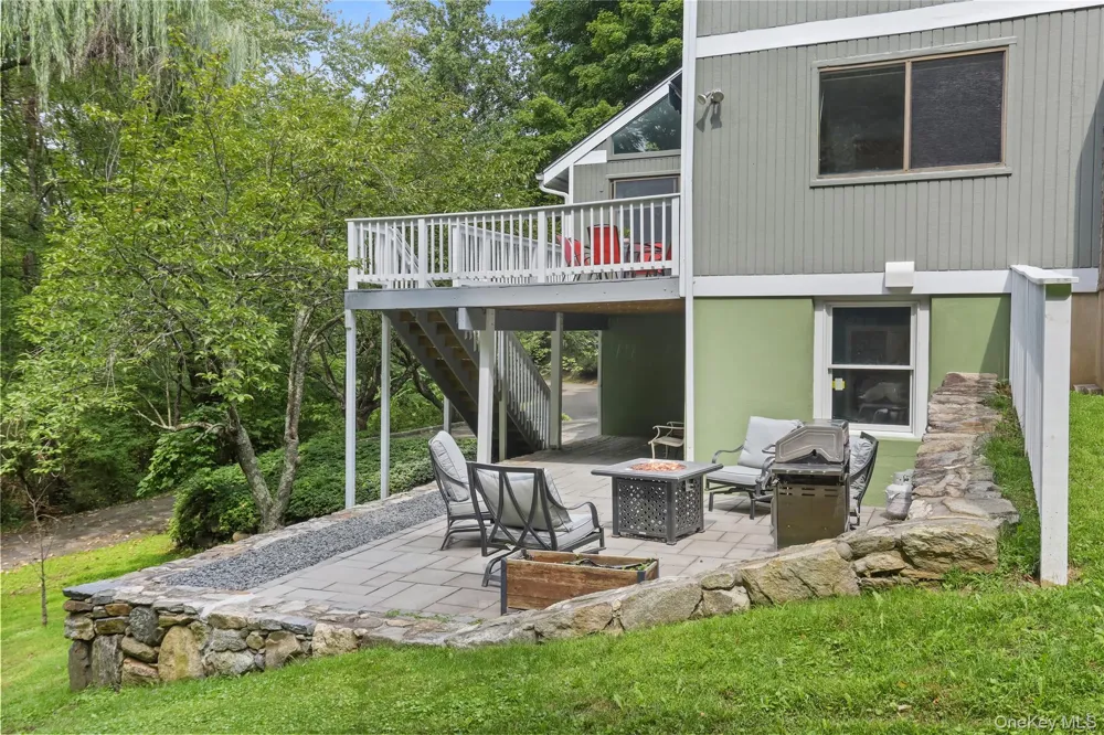 10 Deborah Lane Chappaqua, NY 10514