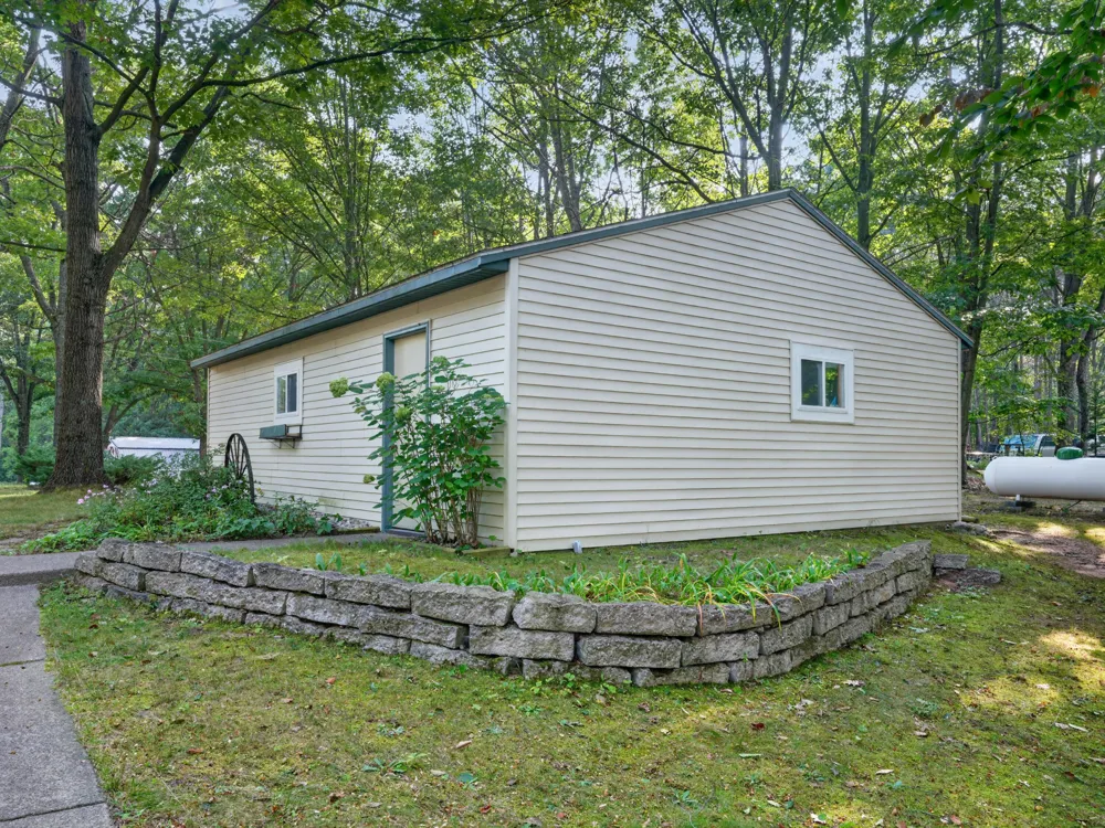 3681 S Cobmoosa Trail Hesperia, MI 49421
