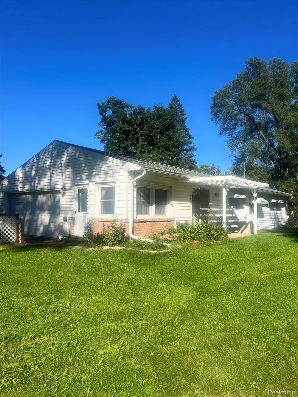 3063 Britton Road Perry City, MI 48872