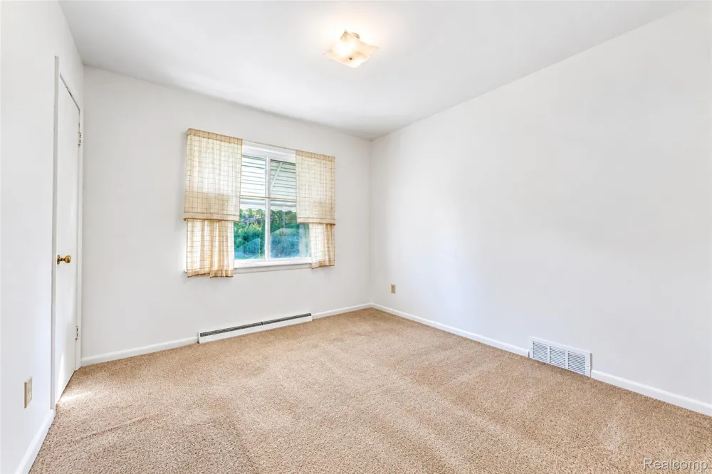 3063 Britton Road Perry City, MI 48872