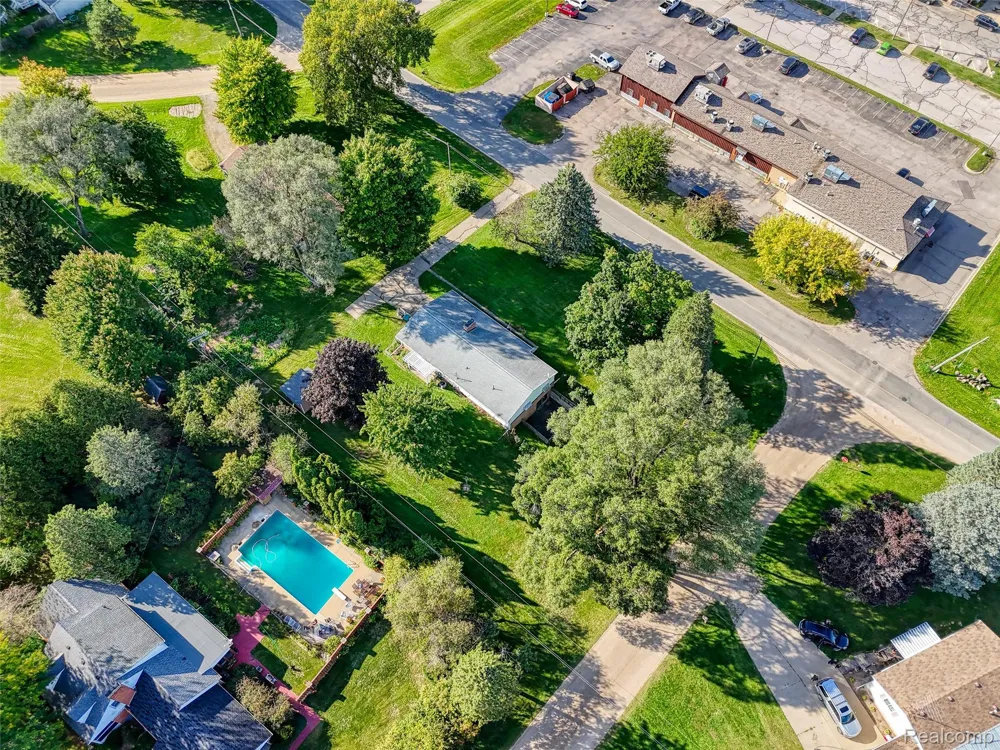 3063 Britton Road Perry City, MI 48872