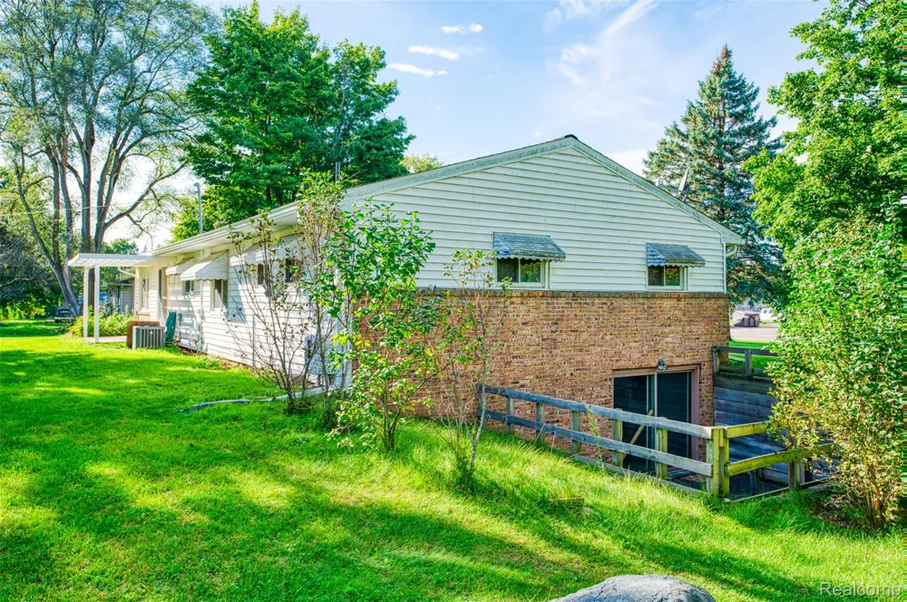 3063 Britton Road Perry City, MI 48872