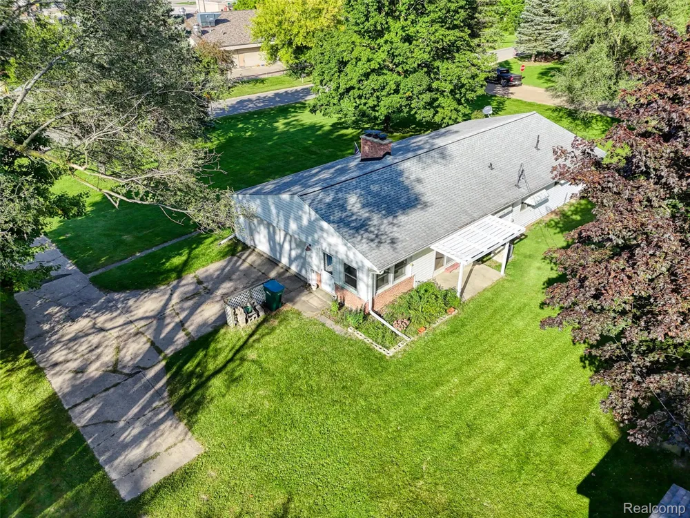 3063 Britton Road Perry City, MI 48872