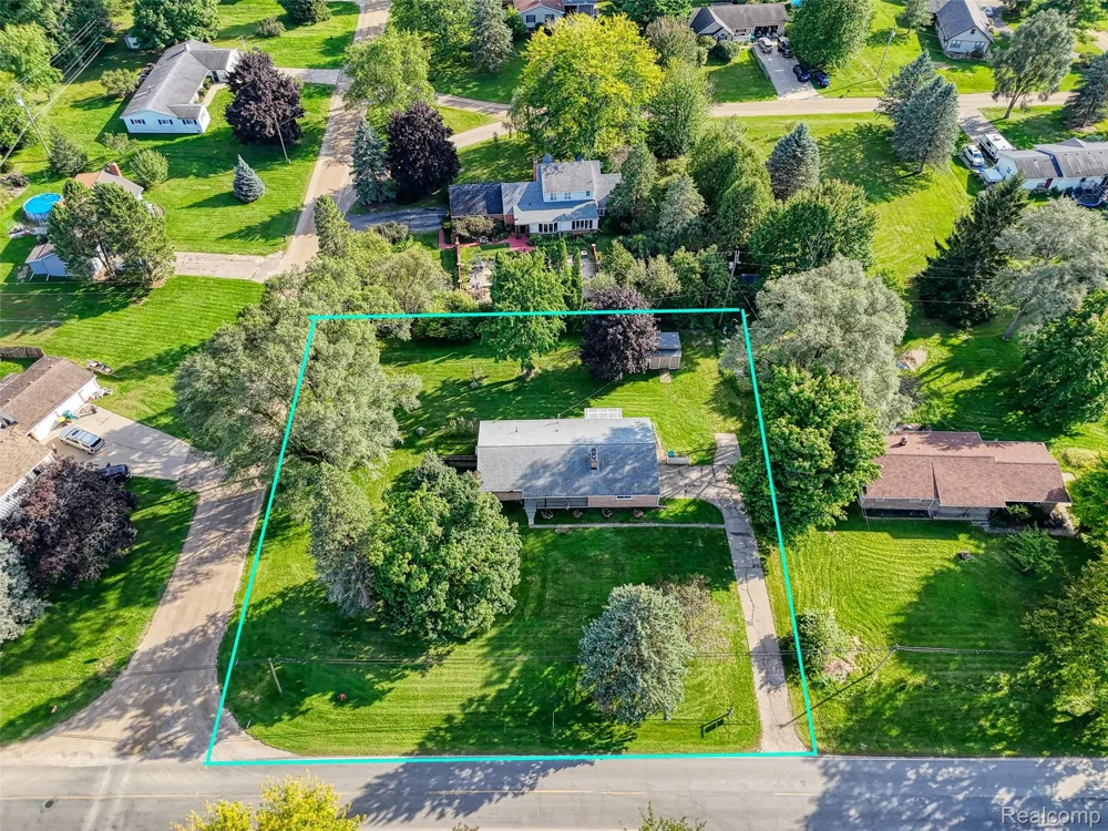 3063 Britton Road Perry City, MI 48872