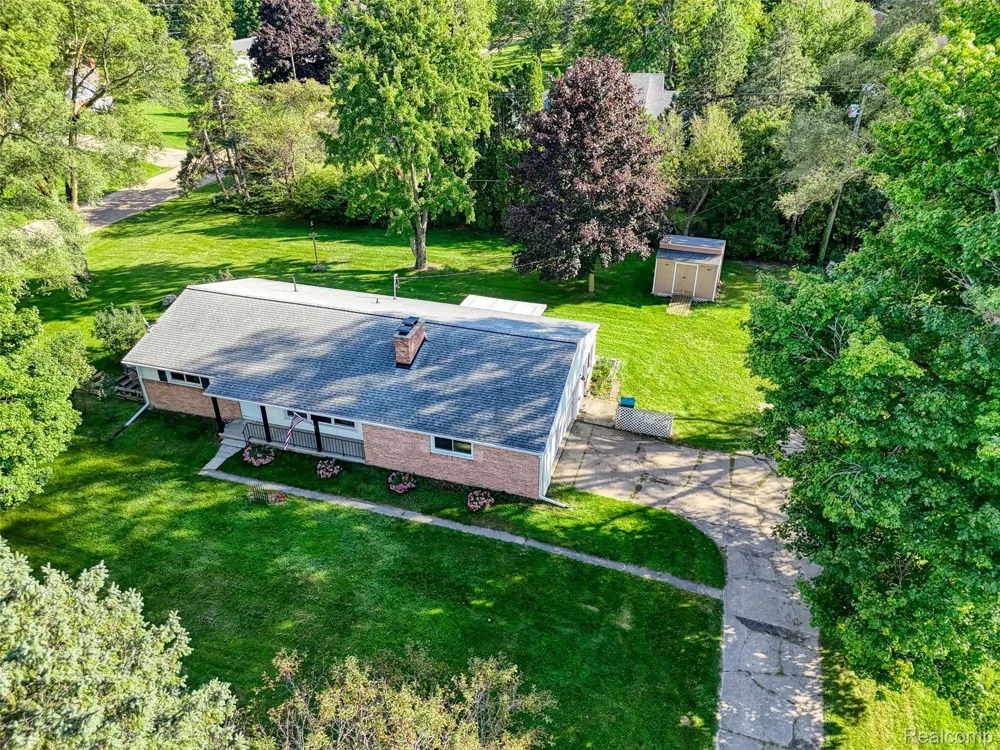 3063 Britton Road Perry City, MI 48872