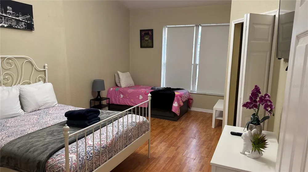 2519 LANCIEN COURT #5 Orlando, FL 32826