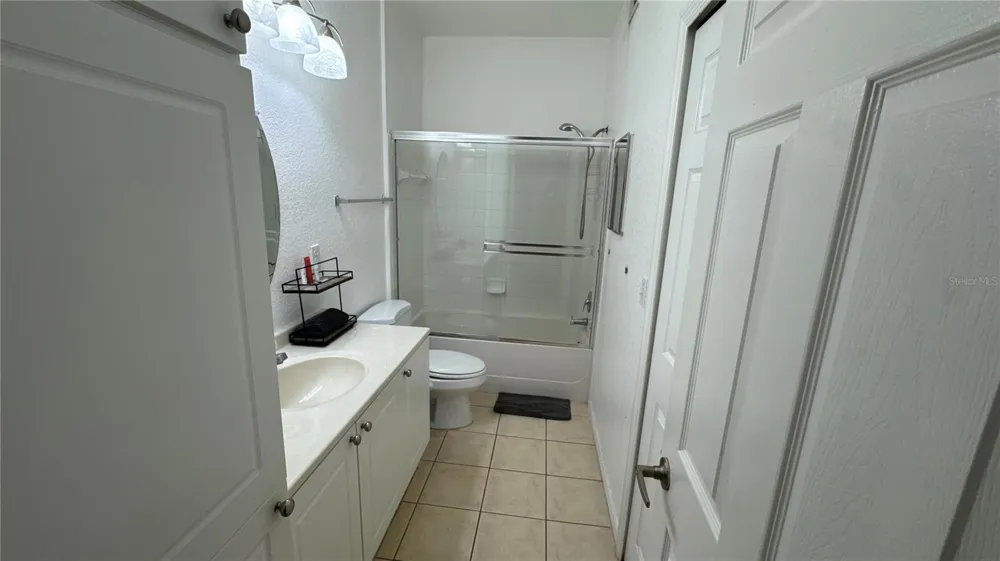 2519 LANCIEN COURT #5 Orlando, FL 32826