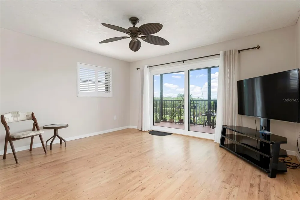 515 LEFFINGWELL AVENUE #112 Ellenton, FL 34222