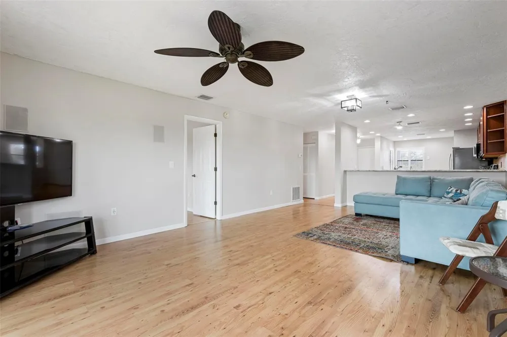 515 LEFFINGWELL AVENUE #112 Ellenton, FL 34222