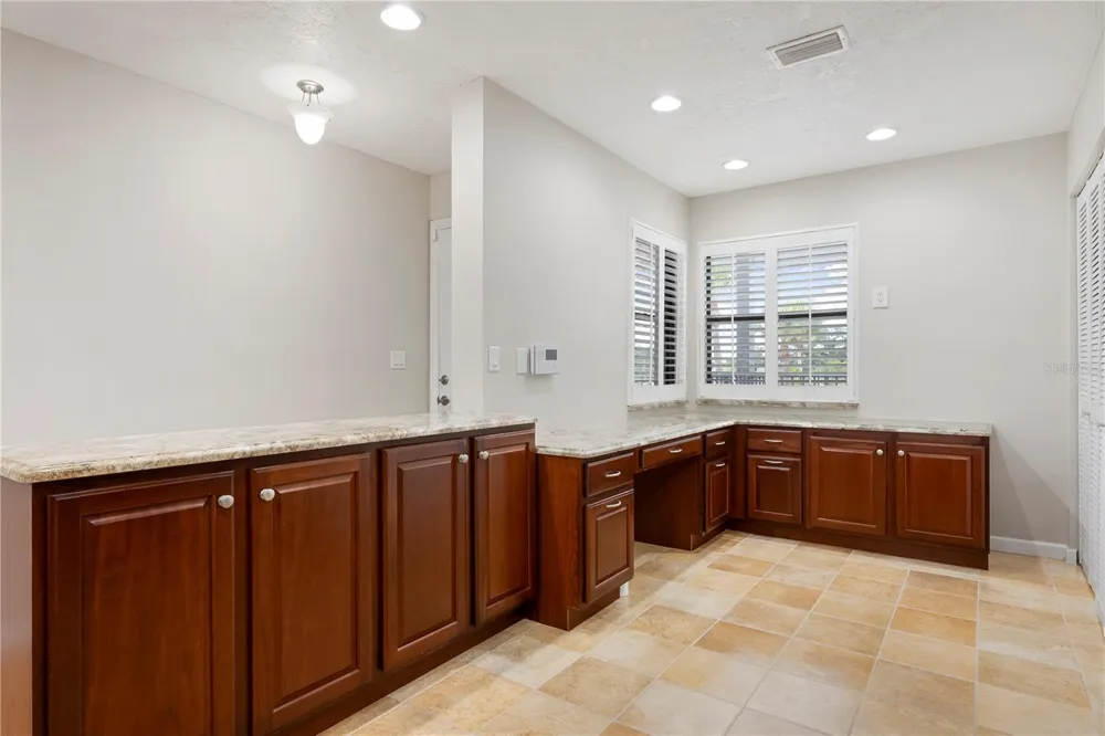 515 LEFFINGWELL AVENUE #112 Ellenton, FL 34222