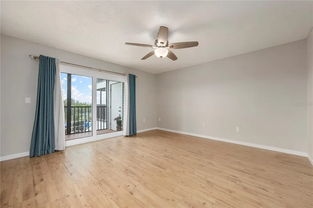 515 LEFFINGWELL AVENUE #112 Ellenton, FL 34222