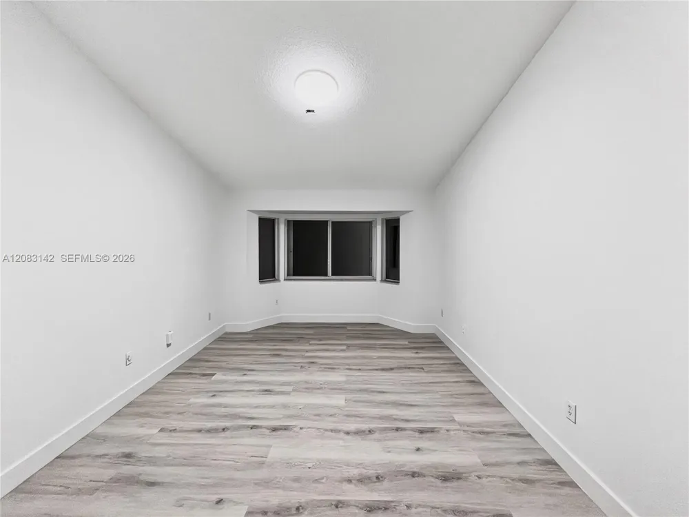 3215 36th Ave Hollywood, FL 33021