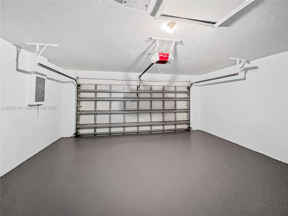 3215 36th Ave Hollywood, FL 33021