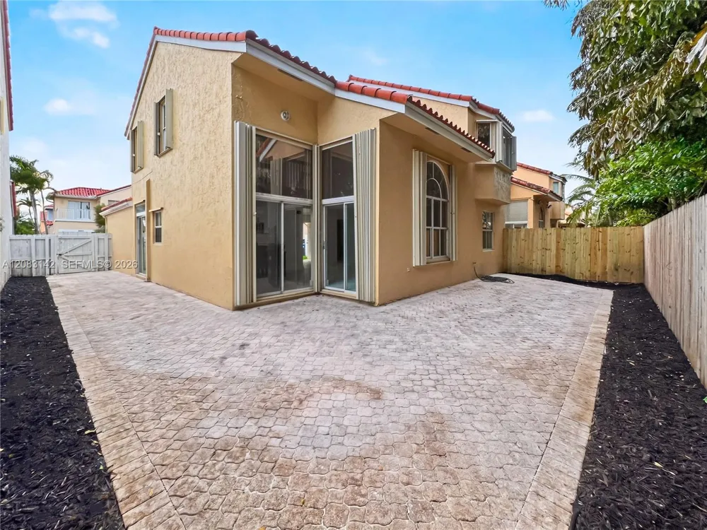 3215 36th Ave Hollywood, FL 33021