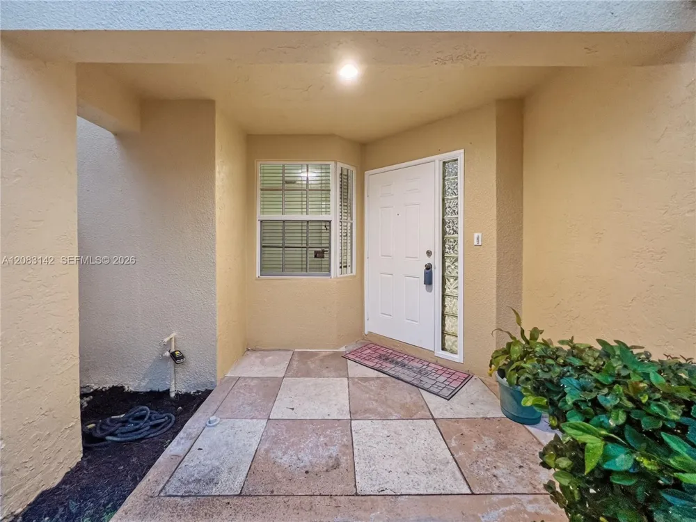 3215 36th Ave Hollywood, FL 33021