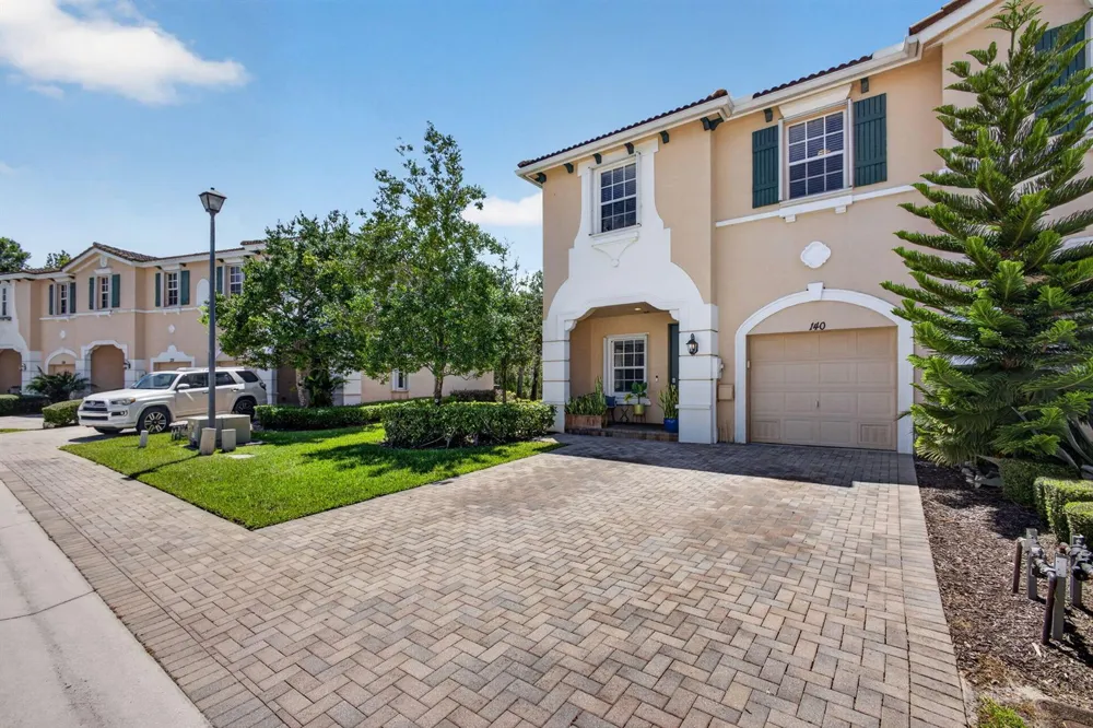140 SW OTTER RUN PLACE Stuart, FL 34997