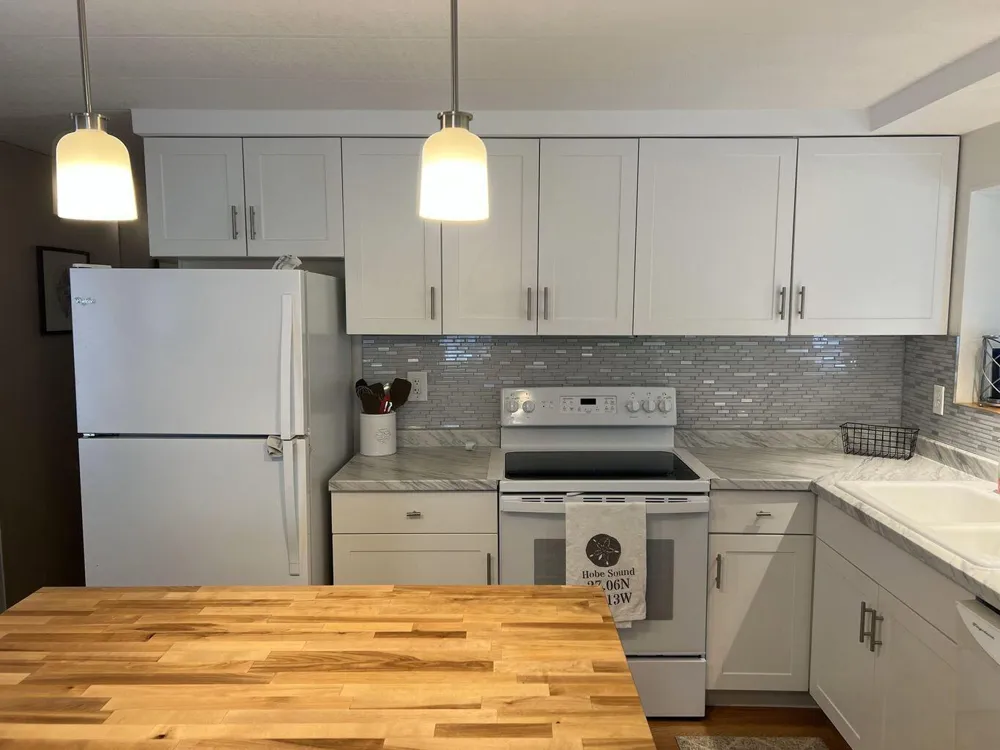 11000 SE FEDERAL Highway #lot 20 Hobe Sound, FL 33455
