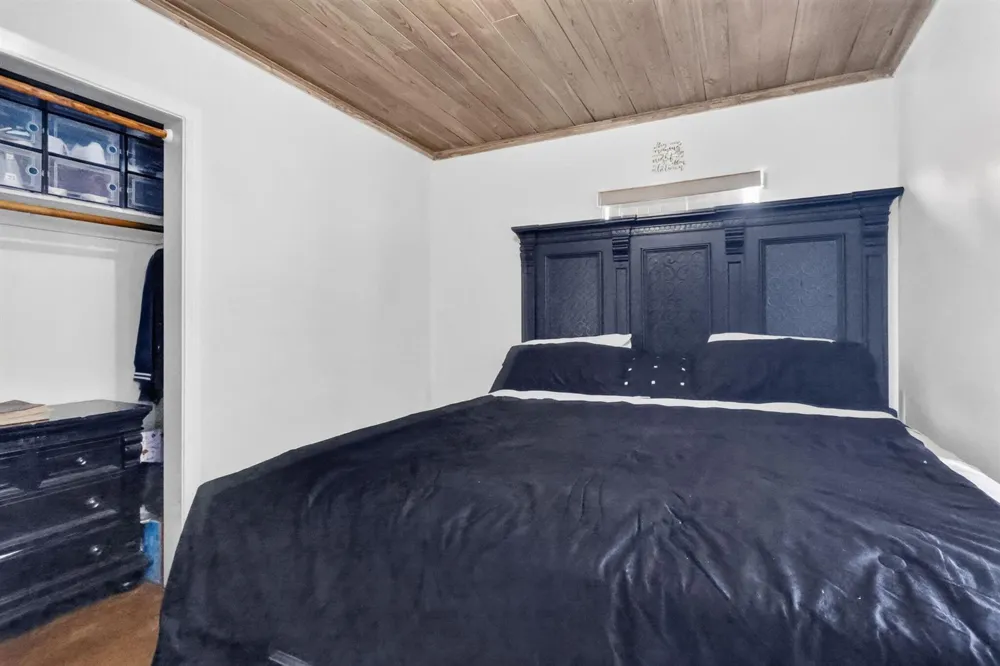 323 NW 4TH AVENUE Delray Beach, FL 33444