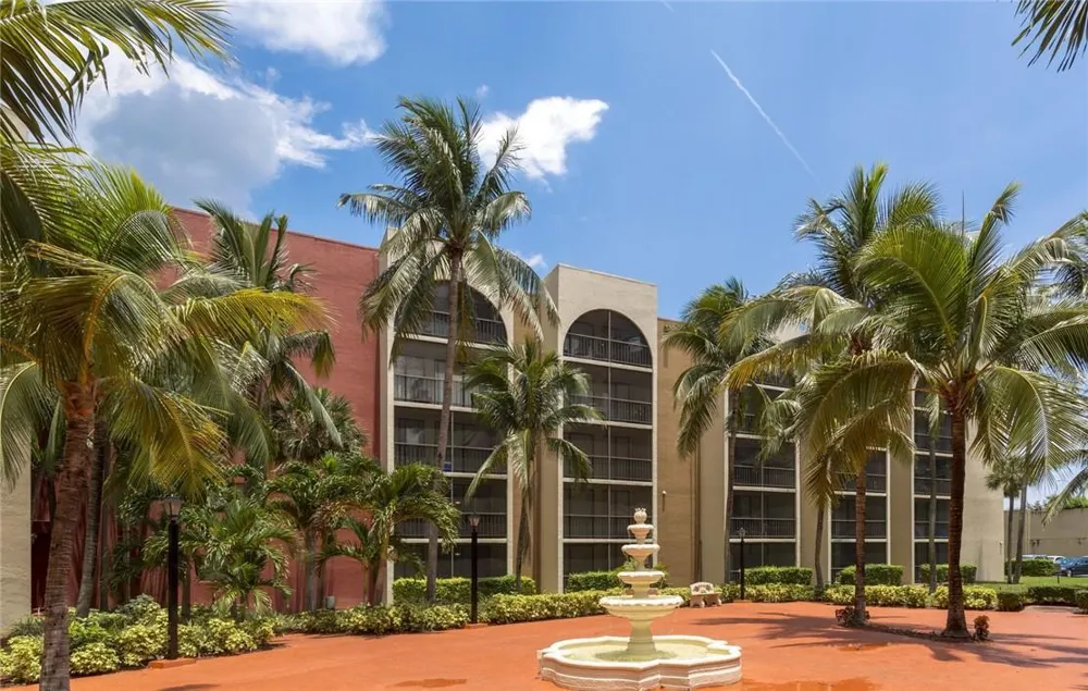 19455 NE 10 AVENUE #2-318 North Miami Beach, FL 33179