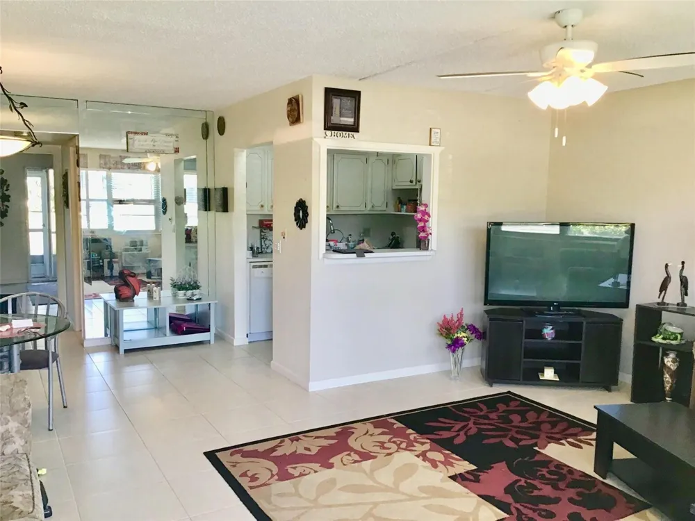 7 Oakridge B #7 Deerfield Beach, FL 33442