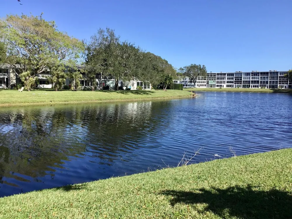 7 Oakridge B #7 Deerfield Beach, FL 33442