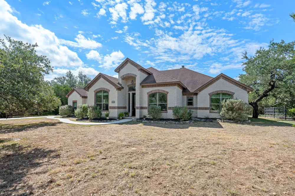 833 Pinnacle Parkway New Braunfels, TX 78132