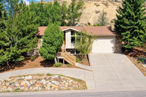 951 Alta Vista Drive