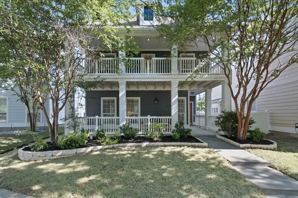 909 Charleston Lane Savannah, TX 76227