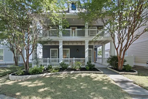 909 Charleston Lane