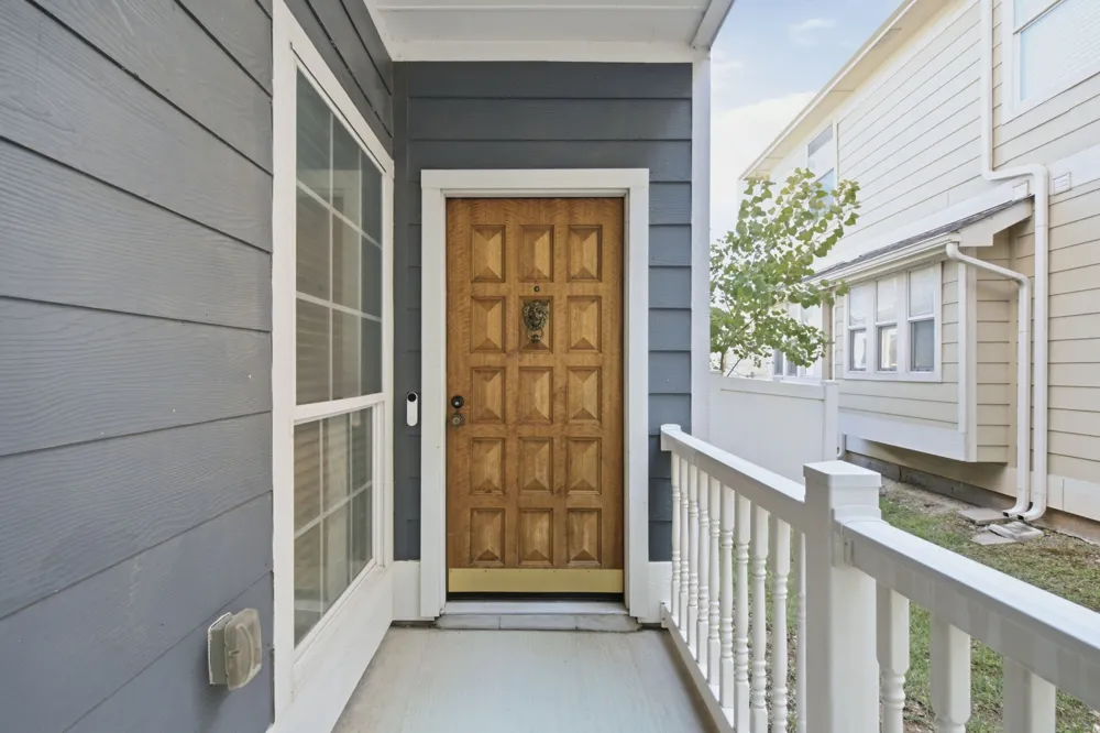 909 Charleston Lane Savannah, TX 76227