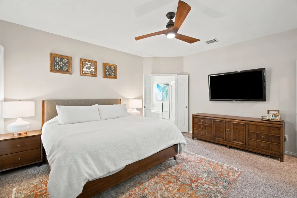 909 Charleston Lane Savannah, TX 76227