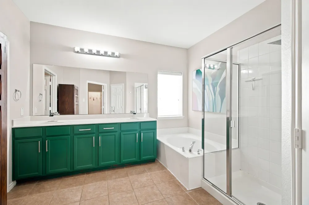909 Charleston Lane Savannah, TX 76227