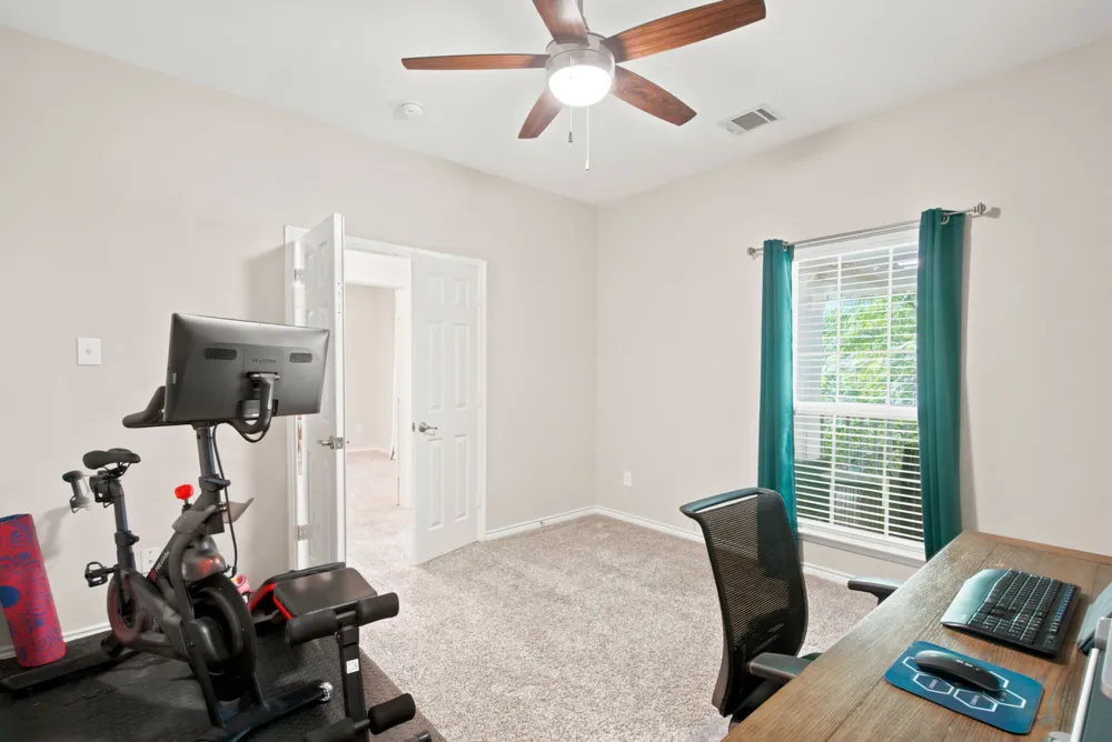 909 Charleston Lane Savannah, TX 76227