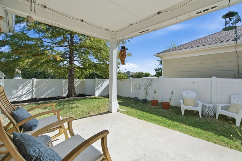 909 Charleston Lane Savannah, TX 76227