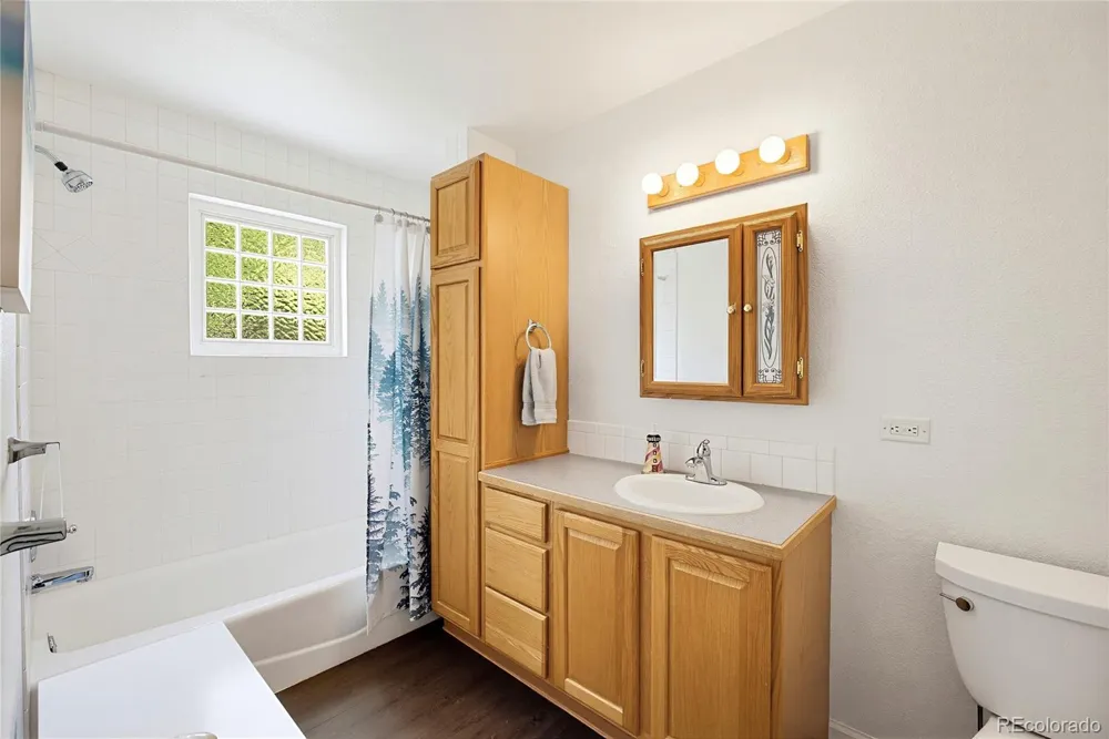 2247 S Iola Street Aurora, CO 80014