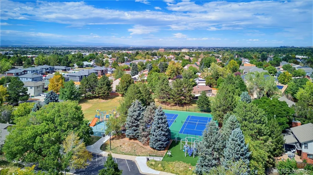 2247 S Iola Street Aurora, CO 80014