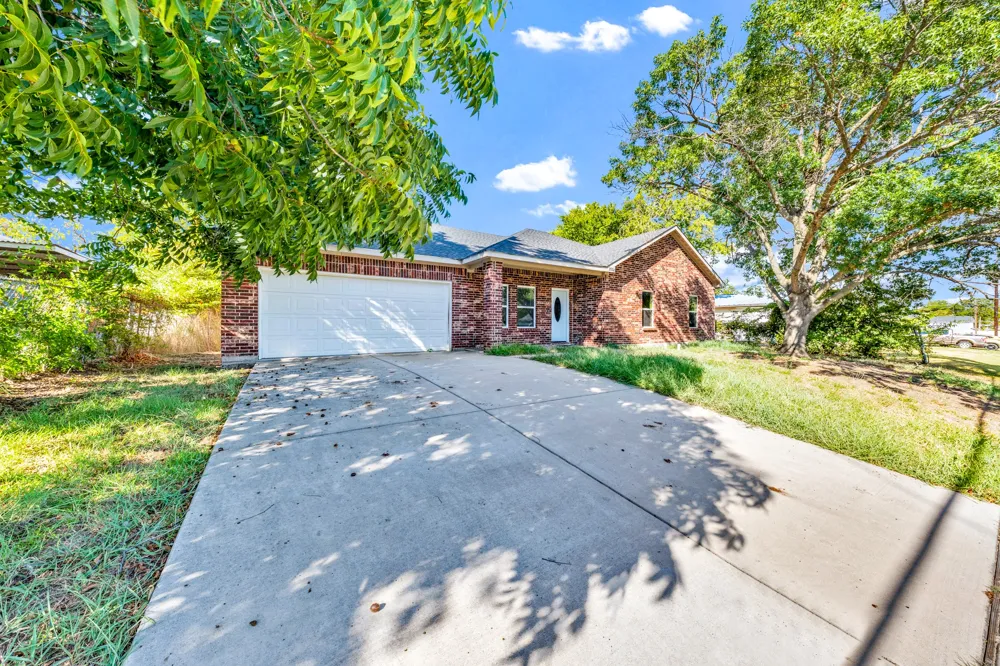 3922 Washington Street Greenville, TX 75401