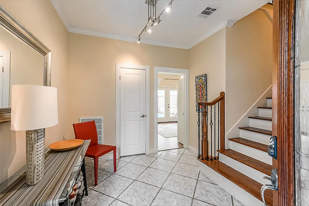 5217 Rose Street #A Houston, TX 77007