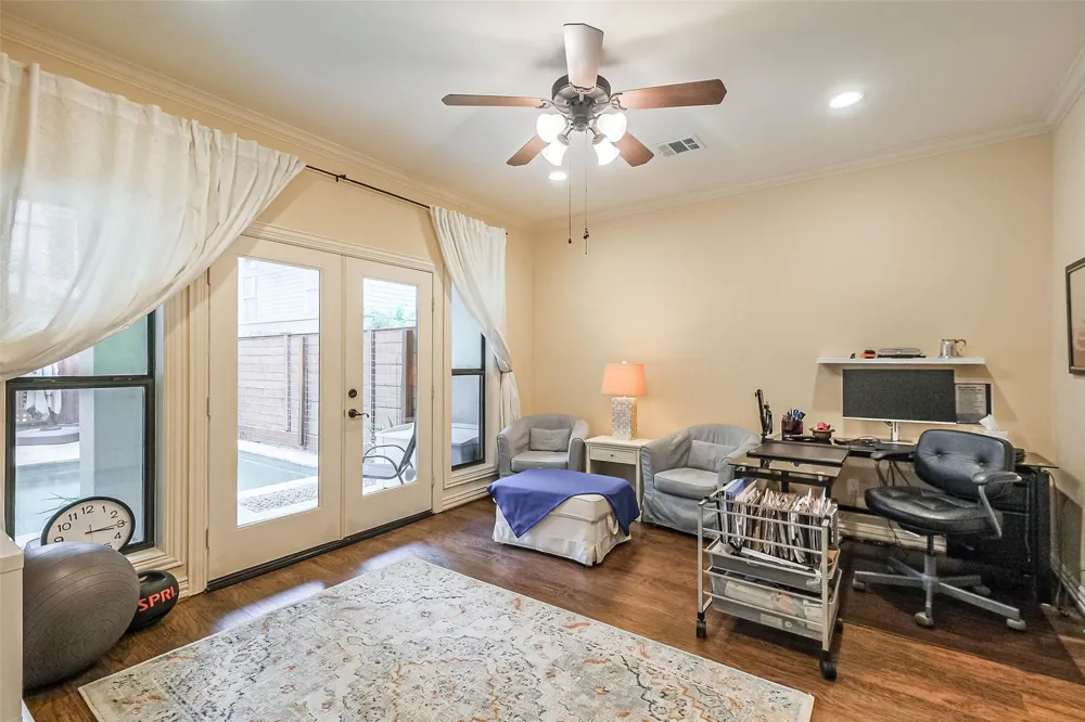 5217 Rose Street #A Houston, TX 77007