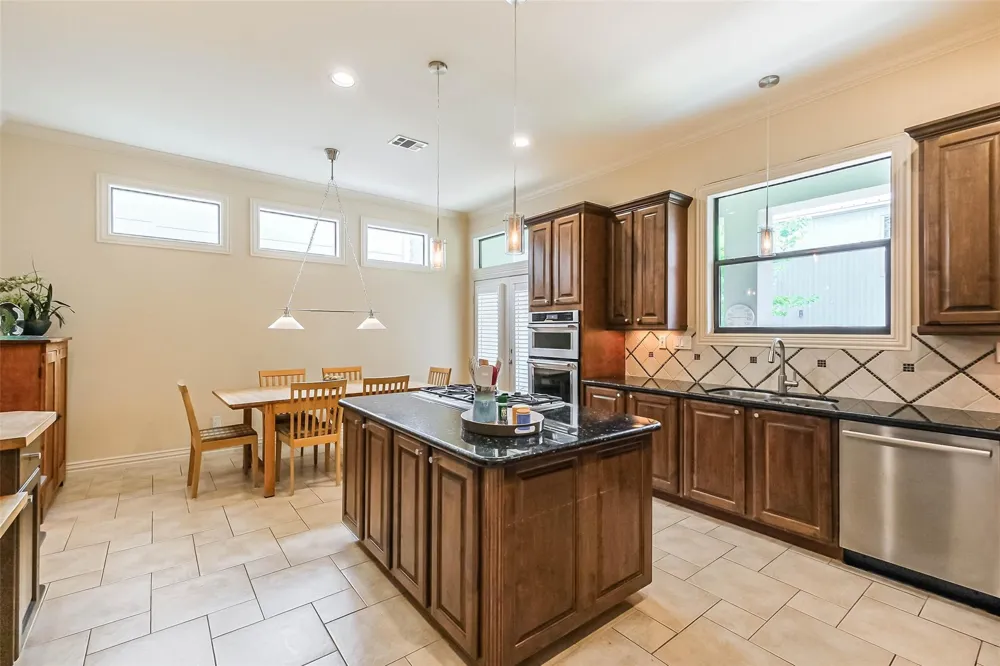 5217 Rose Street #A Houston, TX 77007