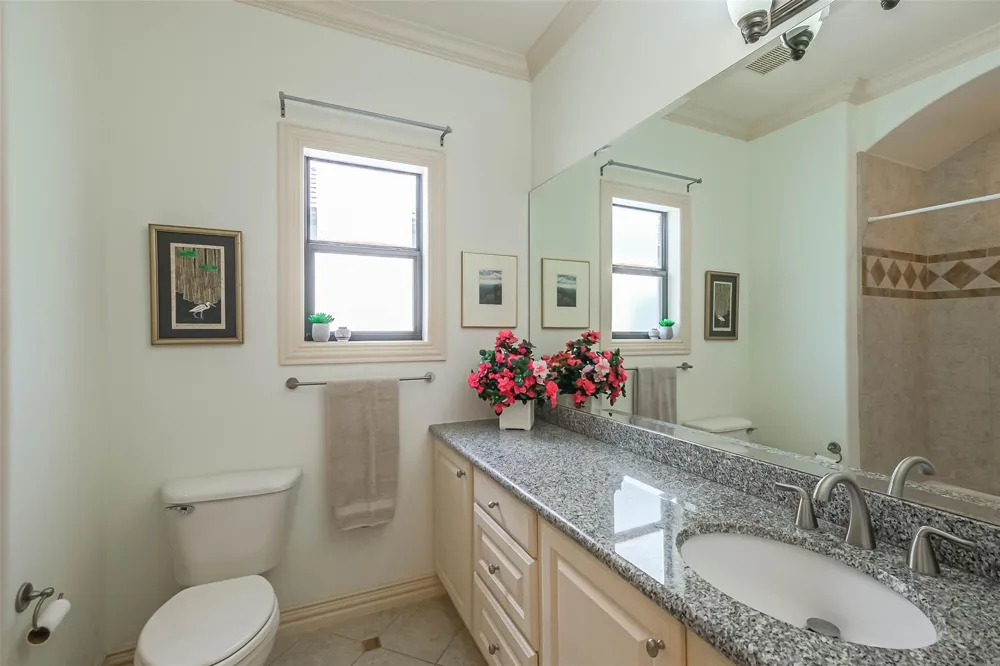 5217 Rose Street #A Houston, TX 77007