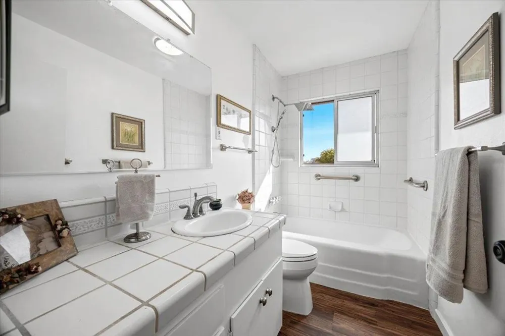 1525 Day Avenue #D San Mateo, CA 94403