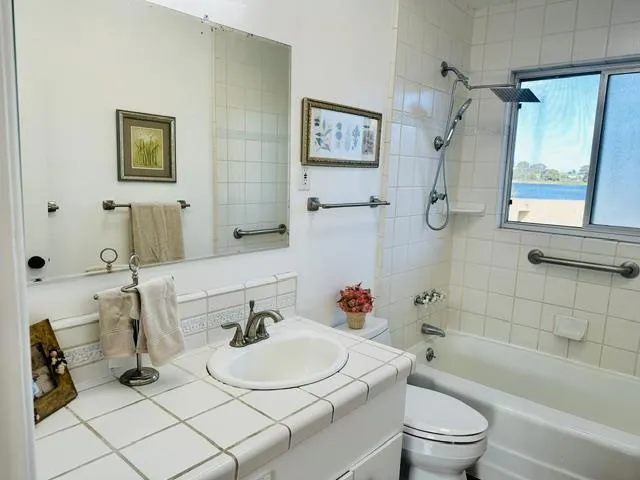 1525 Day Avenue #D San Mateo, CA 94403