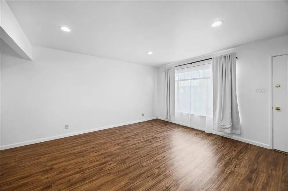 1525 Day Avenue #D San Mateo, CA 94403