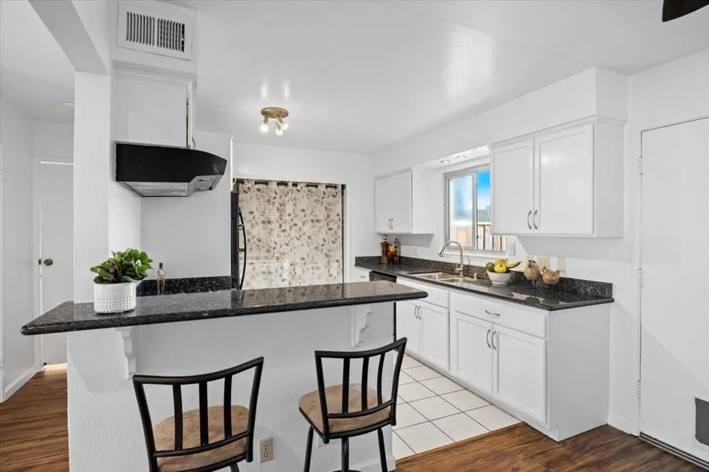 1525 Day Avenue #D San Mateo, CA 94403